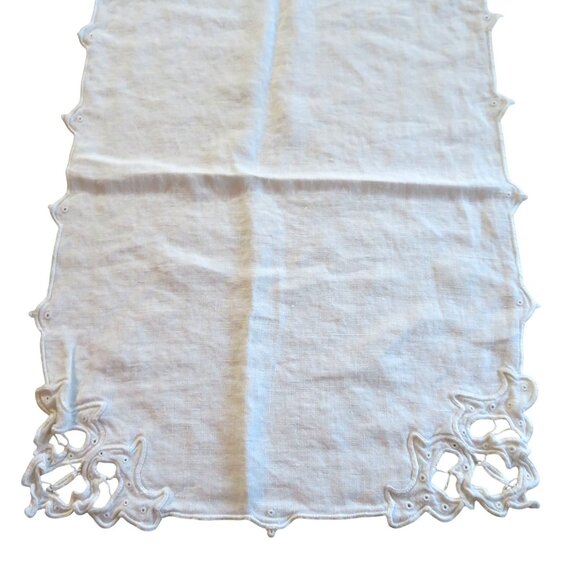 White Battenburg Lace Embroidered Linen Table Runner Intricate Design 15"x40" - Picture 1 of 4